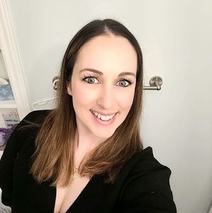 Meet your Posher, Fallon